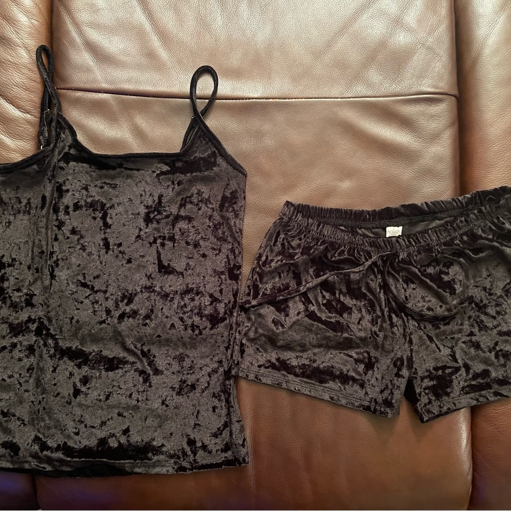 Emme Jordan size small black
